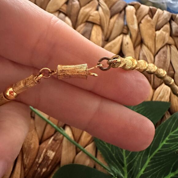 Vintage Gold Beaded Necklace - Picture 4 of 5